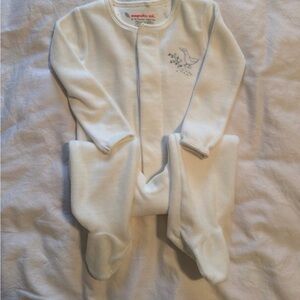 Magnetic Me Ivory Footie